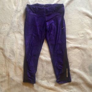 GUC Nike Cropped Leggings Size L